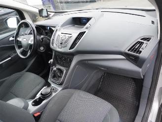 Ford C-Max 1.0 Ti-VCT EcoBoost picture 5