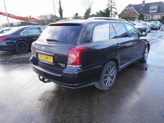 skadebil auto Toyota Avensis Wagon 2.2 D-4D 2009/6