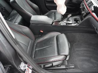 BMW 3-serie Touring 330d xDrive picture 9