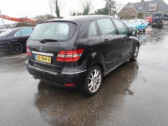 uszkodzony samochody osobowe Mercedes B-klasse 200 2008/8