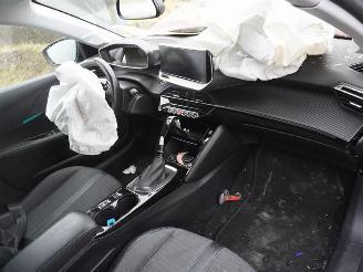 Peugeot 208 1.2 VTi 100 picture 5