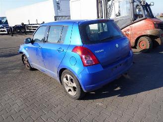 Suzuki Swift 1.3 picture 2