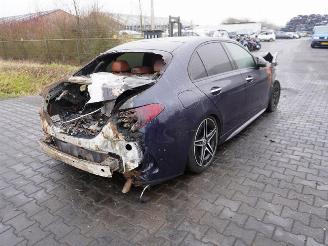 Sloopauto Mercedes C-klasse C200 EQ Boost 2022/2
