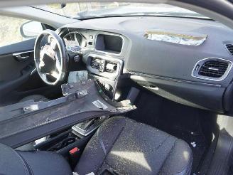 Volvo V-40 Cross Country 1.6 D2 picture 5