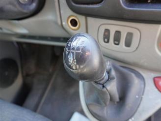 Renault Trafic 1.9 dCi picture 7