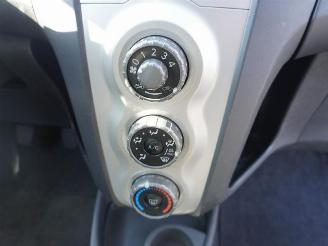 Toyota Yaris 1.0 12v picture 6
