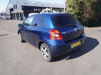 Toyota Yaris 1.0 12v picture 2