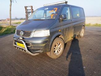 Volkswagen Transporter 2.5 TDi picture 3
