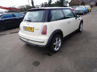 Auto da rottamare Mini Cooper 1.6 16v 2003/6
