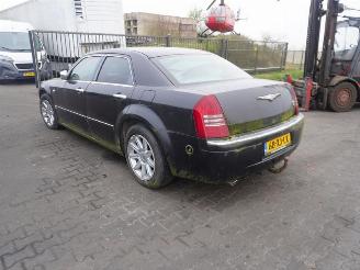 Chrysler 300 C 5.7 V8 Hemi picture 2
