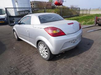 Opel Tigra TwinTop 1.4 16v picture 2