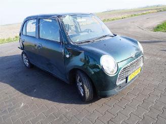 Daihatsu Trevis 1.0 picture 4