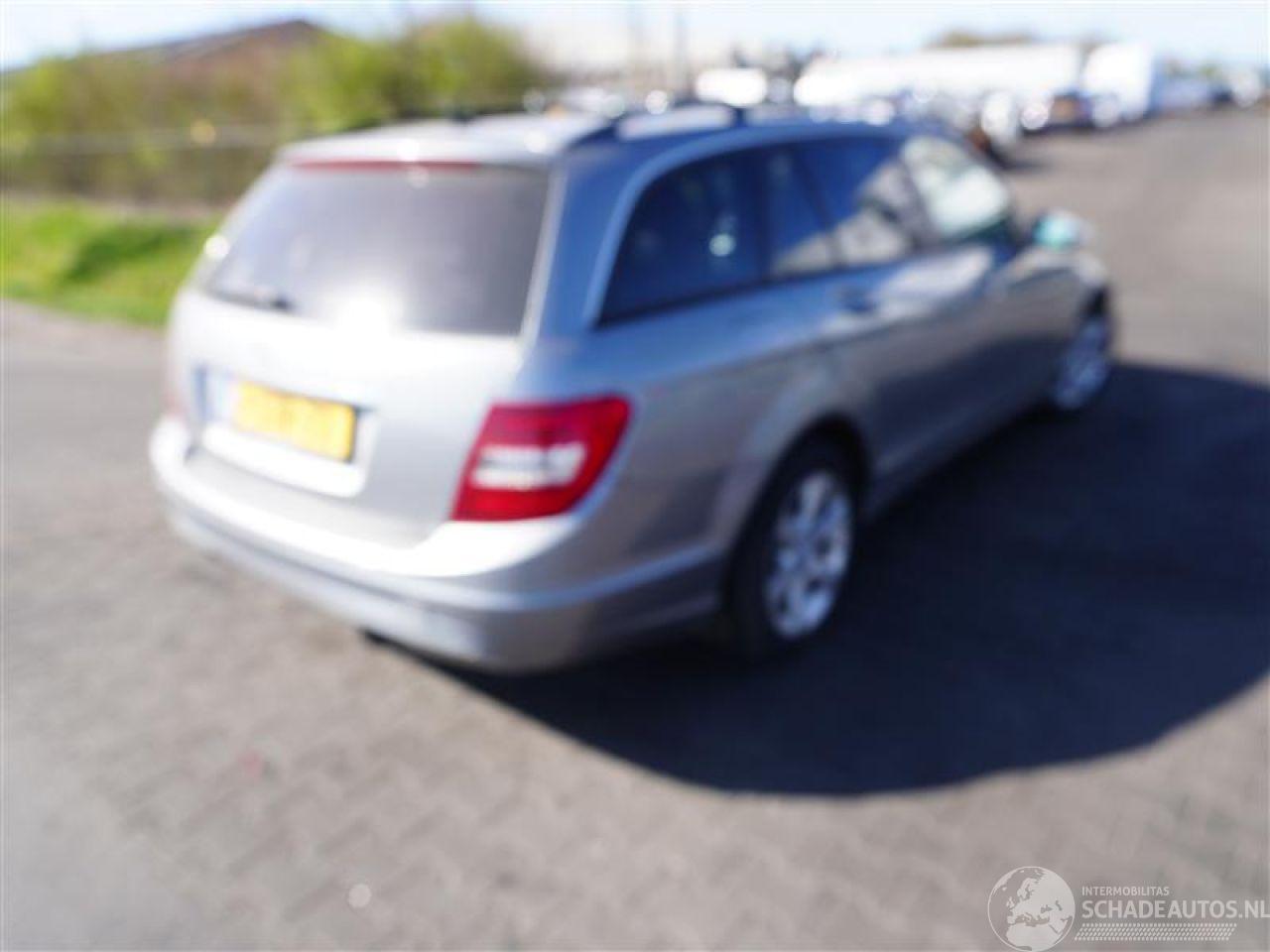 Mercedes C-klasse Estate 200 CDi