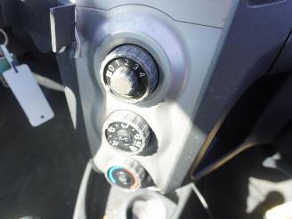 Toyota Yaris 1.3 picture 6