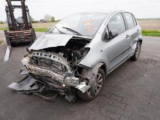 Toyota Yaris 1.3 16v picture 3