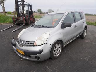 Nissan Note 1.4 16v picture 3