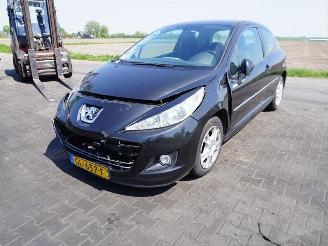 Peugeot 207 1.4 picture 3