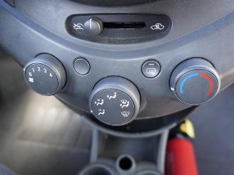 Chevrolet Spark 1.0 12v picture 8