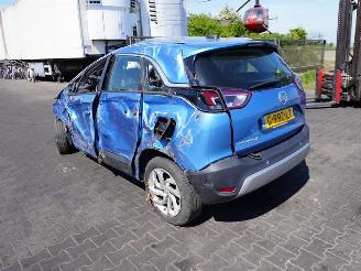 Opel Crossland X 1.2 Turbo picture 2