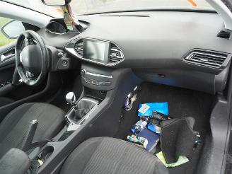 Peugeot 308 1.6 HDi picture 5