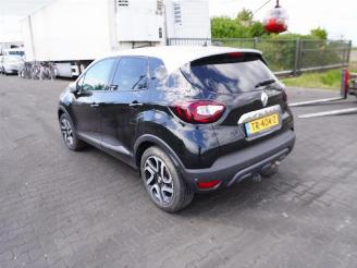 Renault Captur 1.2 TCe picture 2