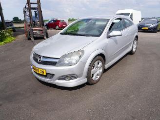 Opel Astra GTC 1.8 16v picture 3
