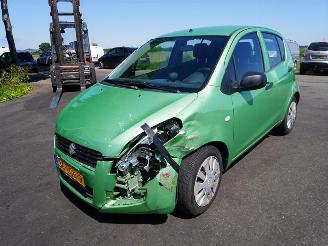 Suzuki Splash 1.0 12v picture 3