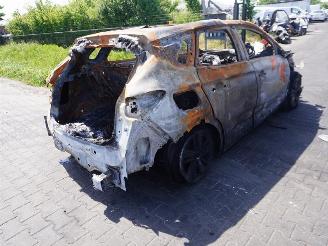 demontáž osobní automobily Renault Arkana E-TECH 2023/1