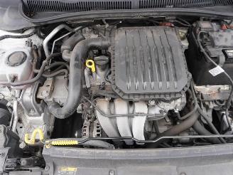 Volkswagen Polo 1.0 12v picture 9