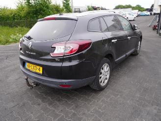 demontáž osobní automobily Renault Mégane Grandtour 1.4 TCe 2010/7