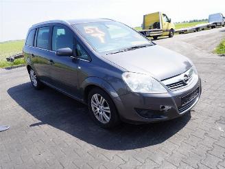 Opel Zafira 2.2 picture 4