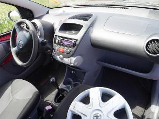 Toyota Aygo 1.0 12v picture 5