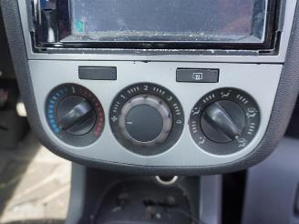 Opel Corsa 1.4 16v picture 6