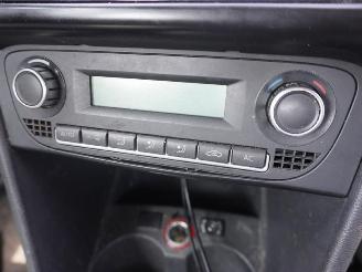 Volkswagen Polo 1.6 TDi picture 5