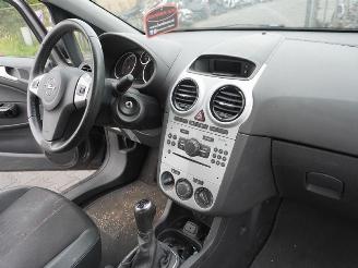 Opel Corsa 1.2 16v picture 5