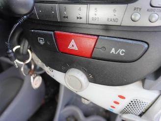 Toyota Aygo 1.0 12v picture 7