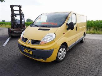 Renault Trafic 2.0 dCi picture 3