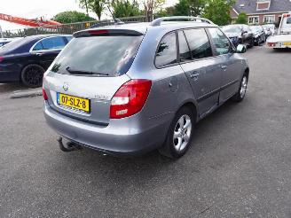 demontáž osobní automobily Skoda Fabia combi 1.2 TDi 2011/10