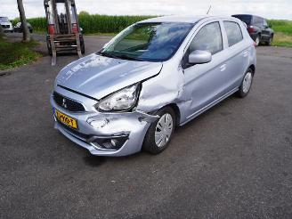 Mitsubishi Space-star 1.0 12v picture 3