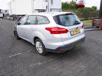 Ford Focus Wagon 1.0 EcoBoost picture 2