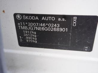 Skoda Octavia Combi 1.6 TDi picture 8