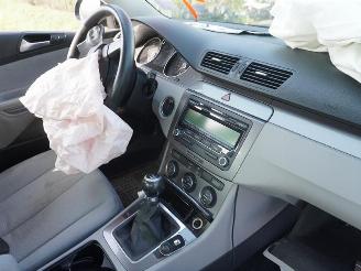 Volkswagen Passat 2.0 TDi picture 5