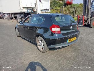 BMW 1-serie 118d picture 2