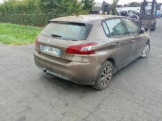 demontáž osobní automobily Peugeot 308 1.6 HDi 2017/1