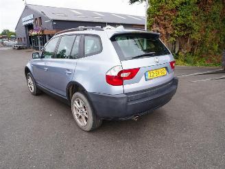BMW X3 2.0 16v picture 2