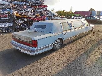 Autoverwertung Lincoln Town Car 4.9 1990/1