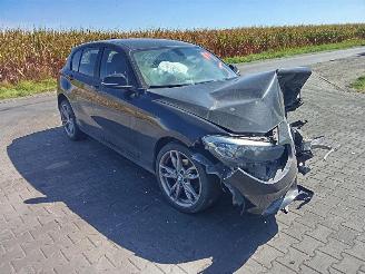 BMW 1-serie 118i picture 4