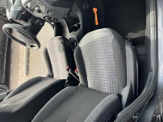 Peugeot 108 1.0 12v picture 9