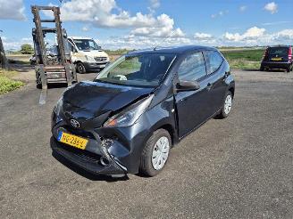 Toyota Aygo 1.0 12V VVT-i picture 3