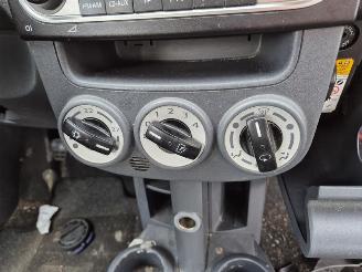 Mitsubishi Colt 1.1 12V (3A91) picture 6